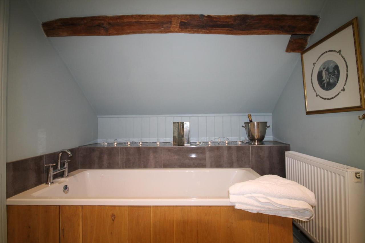 The Coach House Villa Whitby Ngoại thất bức ảnh